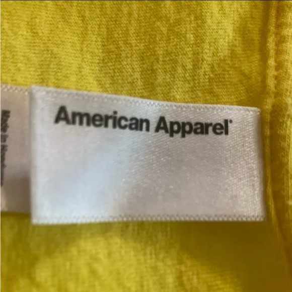 “American Apparel” Women Yellow Round Neckline , Short Sleeve T-Shirt. Size: X-L - Picture 3 of 4